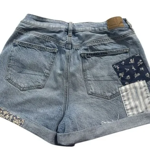 American Eagle Outfitters Women's Blue Patchwork Cuffed Mom Jean Shorts Size 8 - Picture 2 of 7